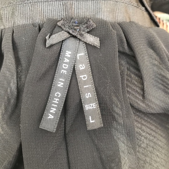 Lapis Ruffle V-Neck Ruffle Sleeveless Top Large - Picture 6 of 8